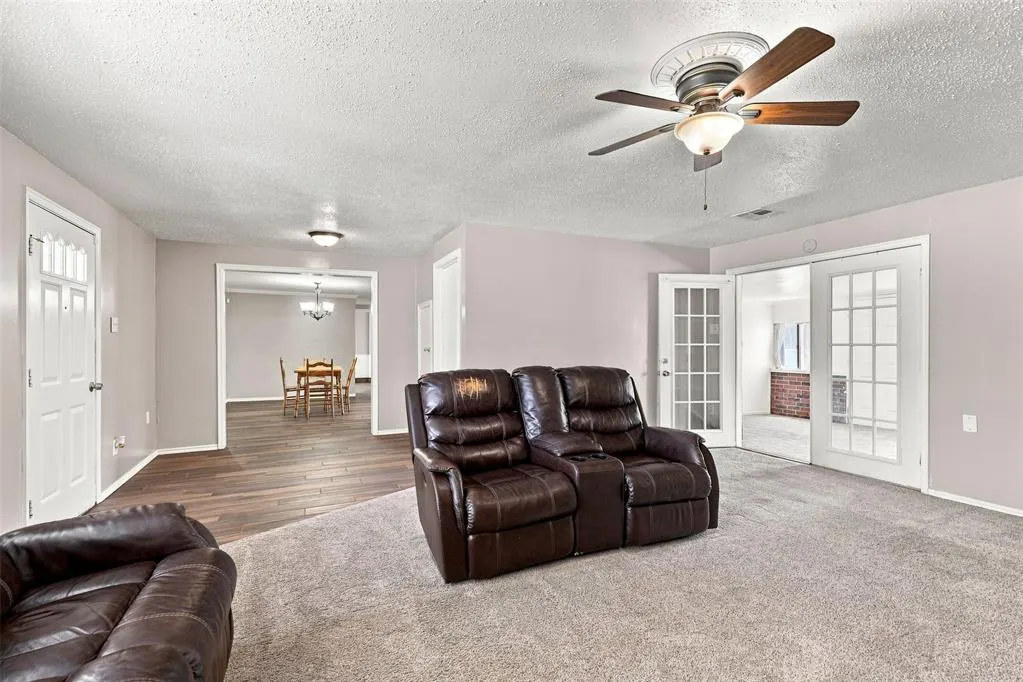 Photo 11 — 10220 NE 19th Street, Oklahoma City, OK 73141