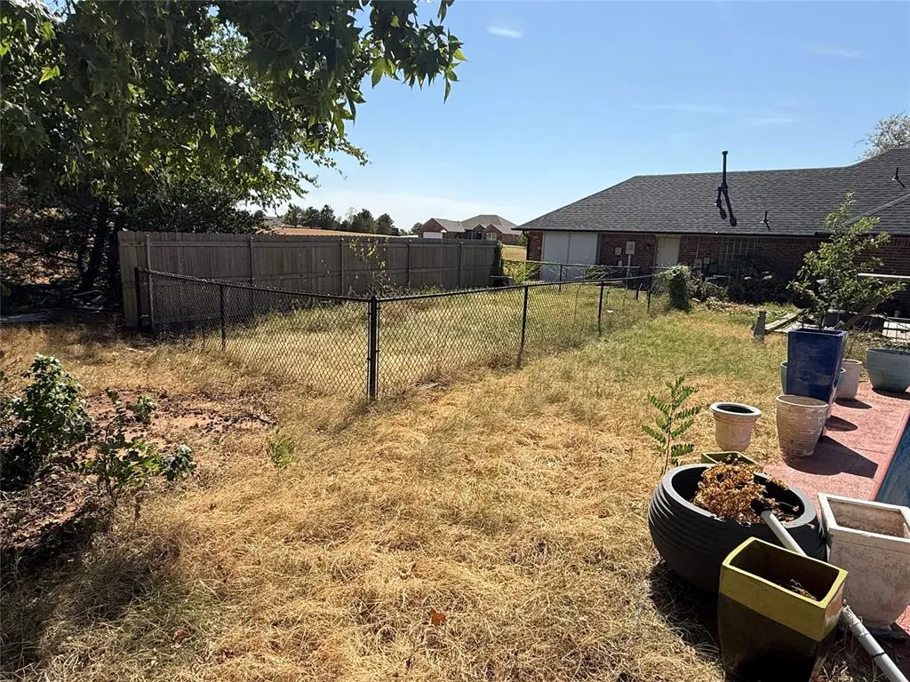 Photo 5 — 873 Oaklawn Drive, Tuttle, OK 73089
