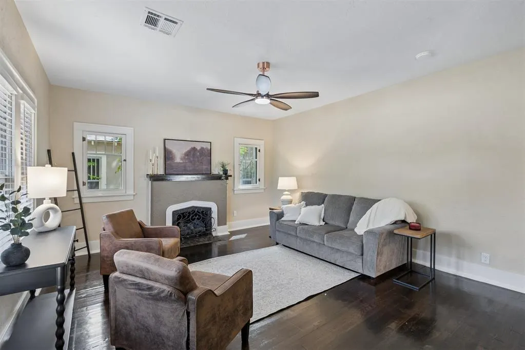Photo 7 — 610 NW Dearborn Avenue, Lawton, OK 73507