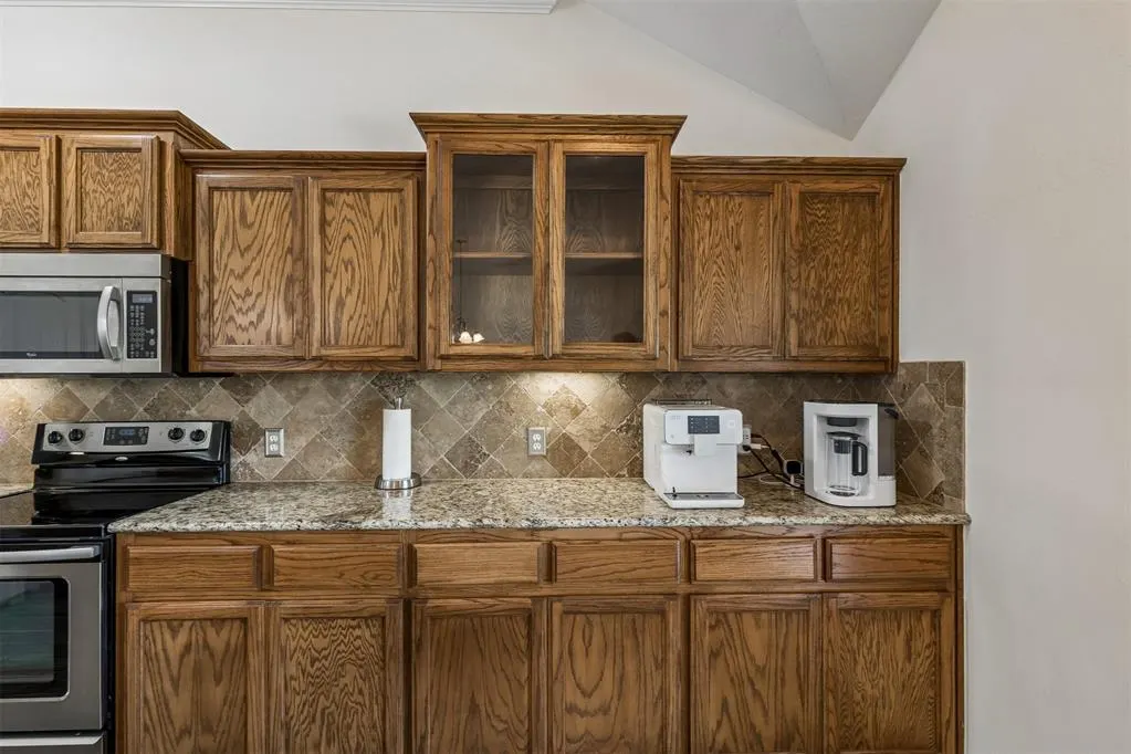 Photo 14 — 1216 Elk Horn Road, Norman, OK 73071