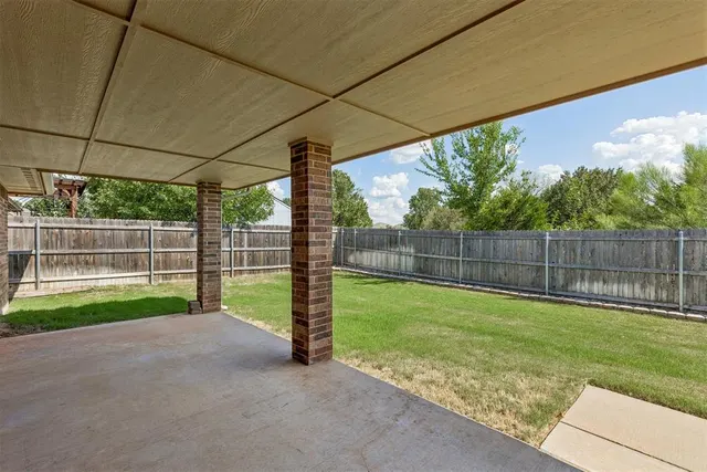 Photo 3 — 1216 Elk Horn Road, Norman, OK 73071