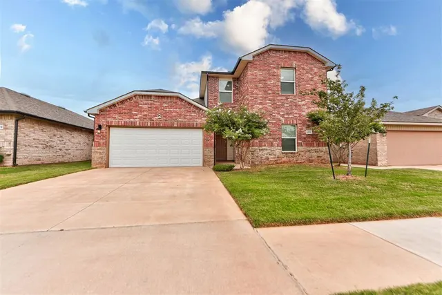 Photo 2 — 4224 N Palmetto Bluff Drive, Mustang, OK 73064