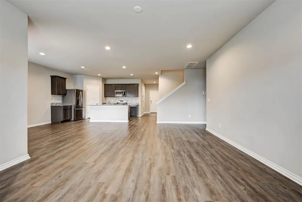 Photo 8 — 4224 N Palmetto Bluff Drive, Mustang, OK 73064