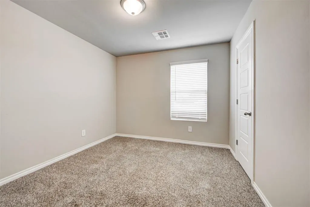 Photo 30 — 4224 N Palmetto Bluff Drive, Mustang, OK 73064
