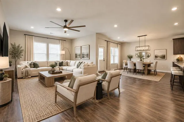 Photo 7 — 4224 N Palmetto Bluff Drive, Mustang, OK 73064