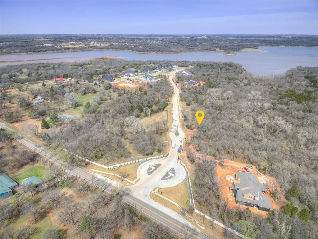 Front exterior — 13800 Shoreline Boulevard, Edmond, OK 73013