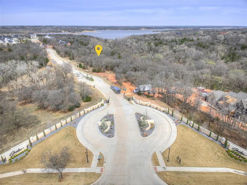 Photo 4 — 13800 Shoreline Boulevard, Edmond, OK 73013
