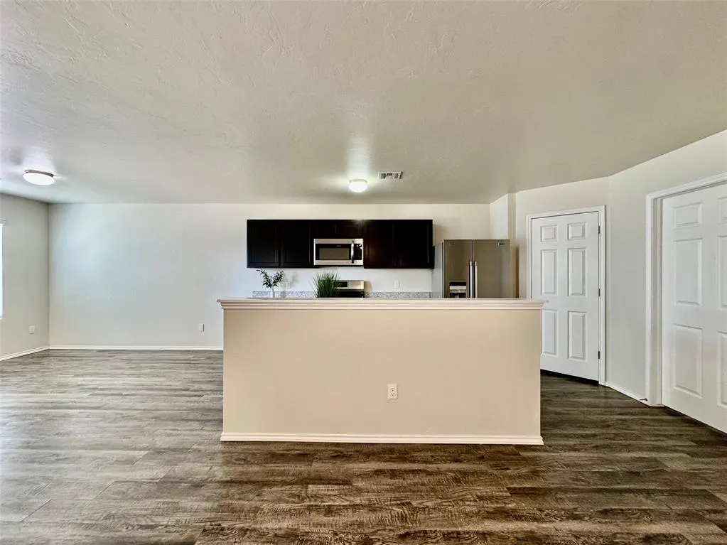 Photo 14 — 11512 Ruger Road, Yukon, OK 73099