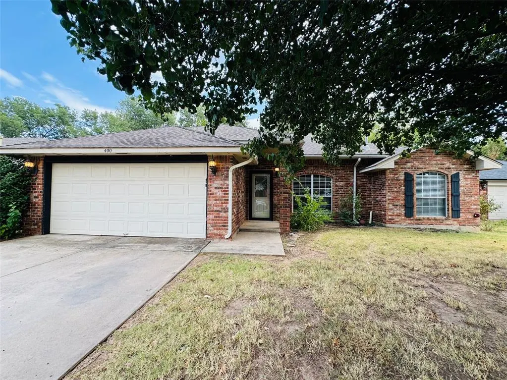 Photo 2 — 400 Bent Tree Road, Noble, OK 73068