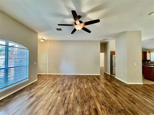 Photo 6 — 400 Bent Tree Road, Noble, OK 73068