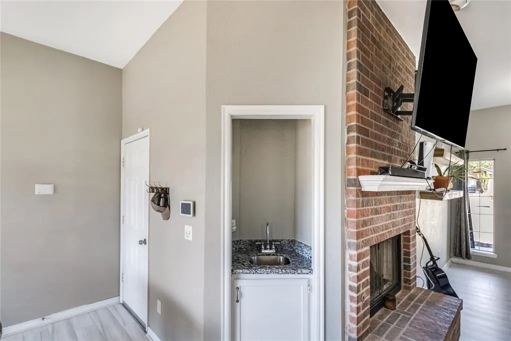 Photo 11 — 716 Woodbriar, Noble, OK 73068