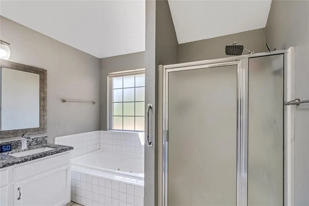 Photo 14 — 716 Woodbriar, Noble, OK 73068