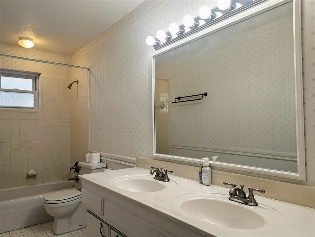 Photo 9 — 7705 NW 30th Terrace, Bethany, OK 73008