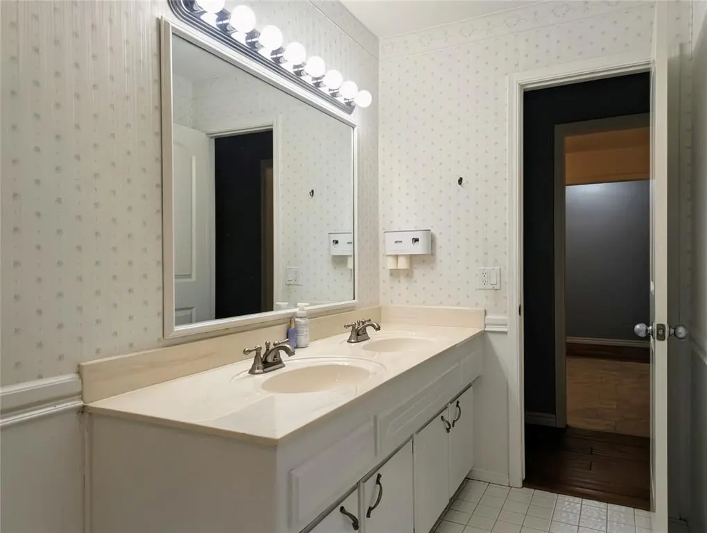 Photo 10 — 7705 NW 30th Terrace, Bethany, OK 73008