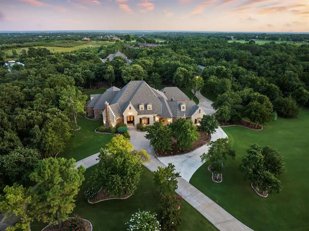 Front exterior — 10702 Quo Vadis Drive, Arcadia, OK 73007