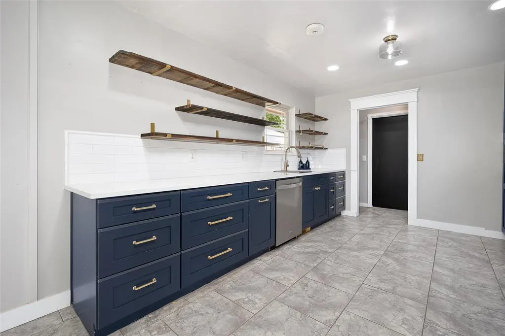 Photo 6 — 108 W Parkland Drive, Yukon, OK 73099