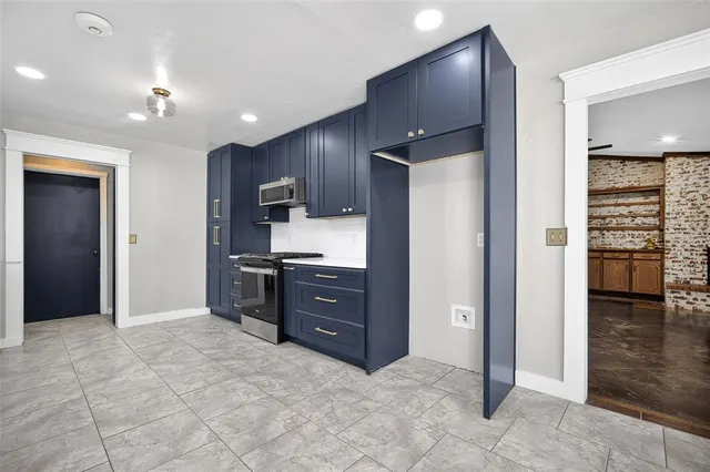 Photo 7 — 108 W Parkland Drive, Yukon, OK 73099