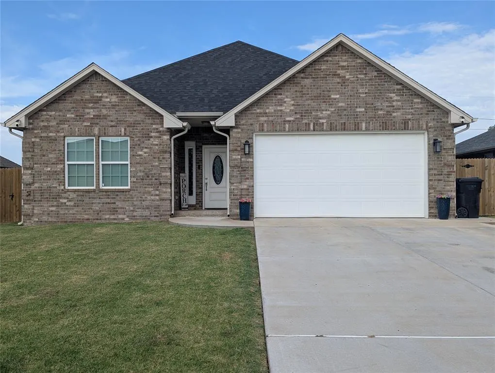 Front exterior — 137 SW 7th Street, Moore, OK 73160