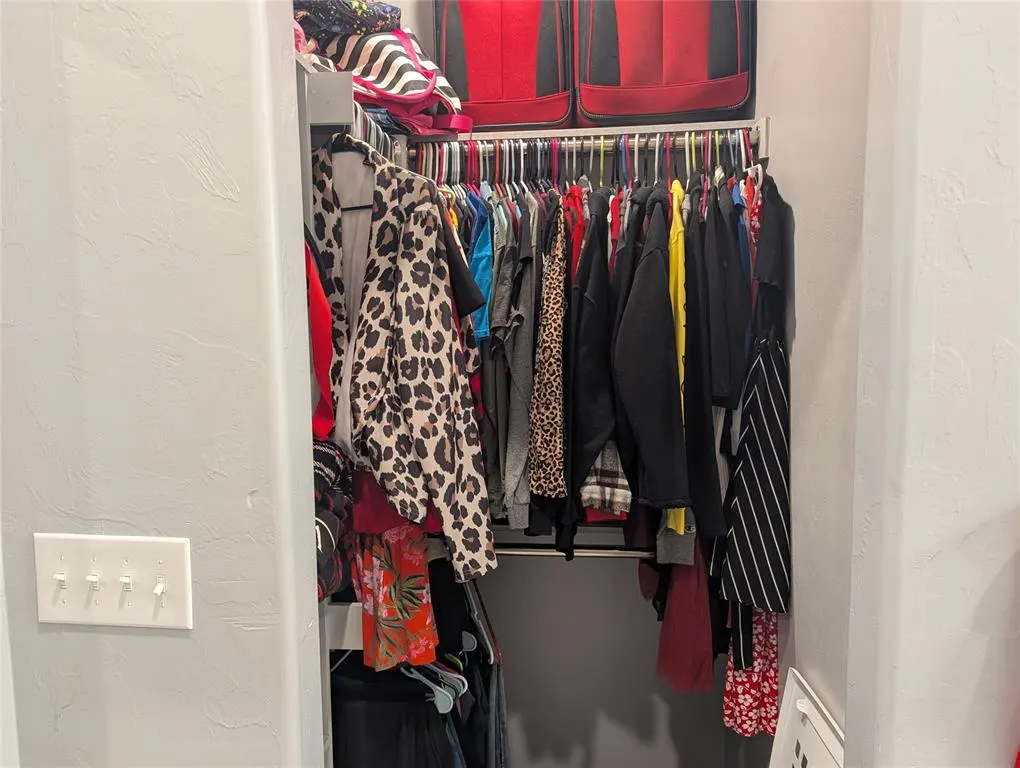 Photo 12 — 137 SW 7th Street, Moore, OK 73160