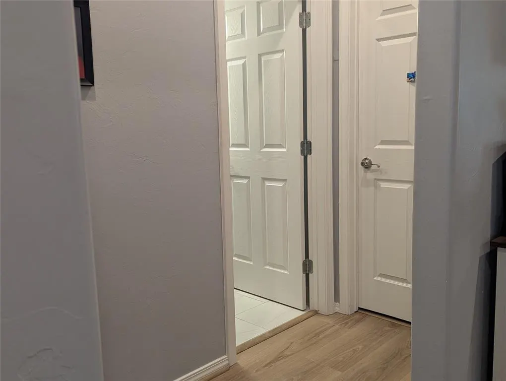 Photo 15 — 137 SW 7th Street, Moore, OK 73160