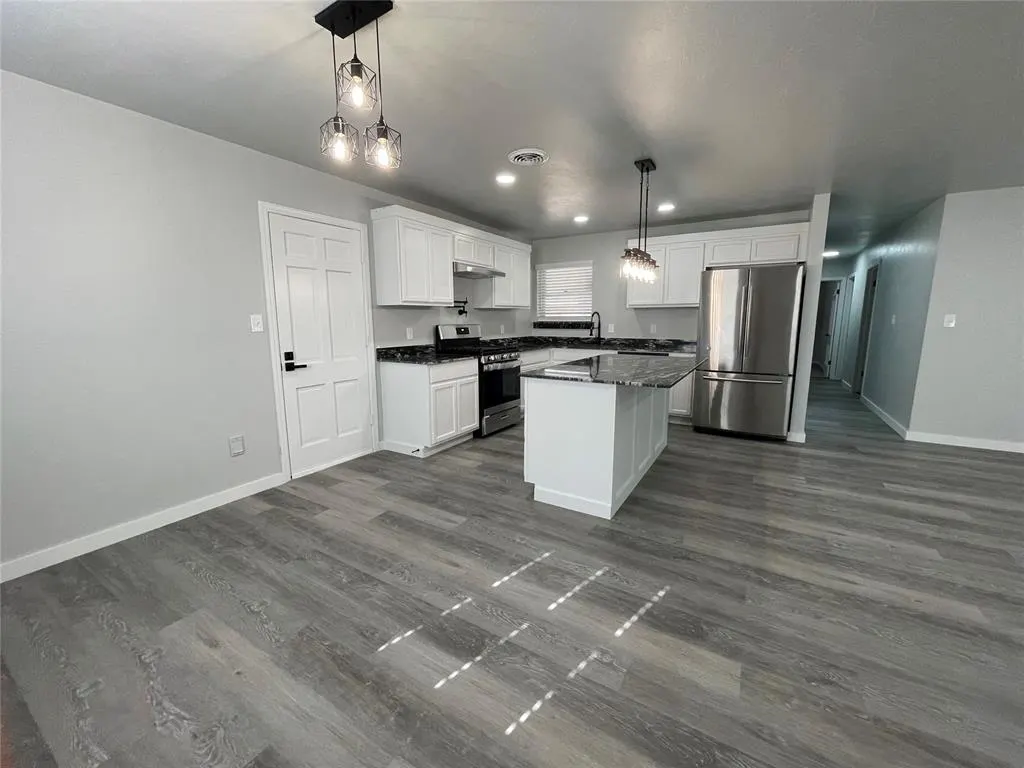 Photo 4 — 2520 SW 63rd Place, Oklahoma City, OK 73159