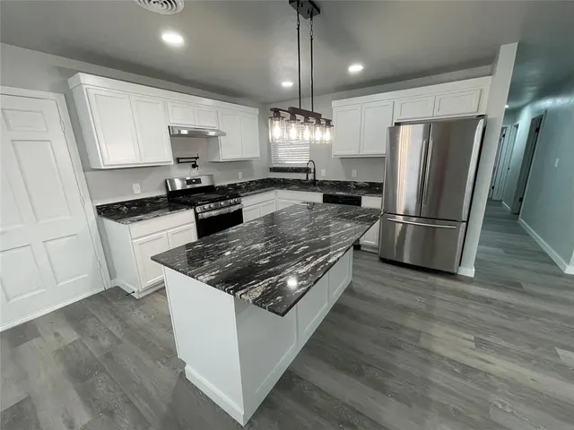 Photo 7 — 2520 SW 63rd Place, Oklahoma City, OK 73159