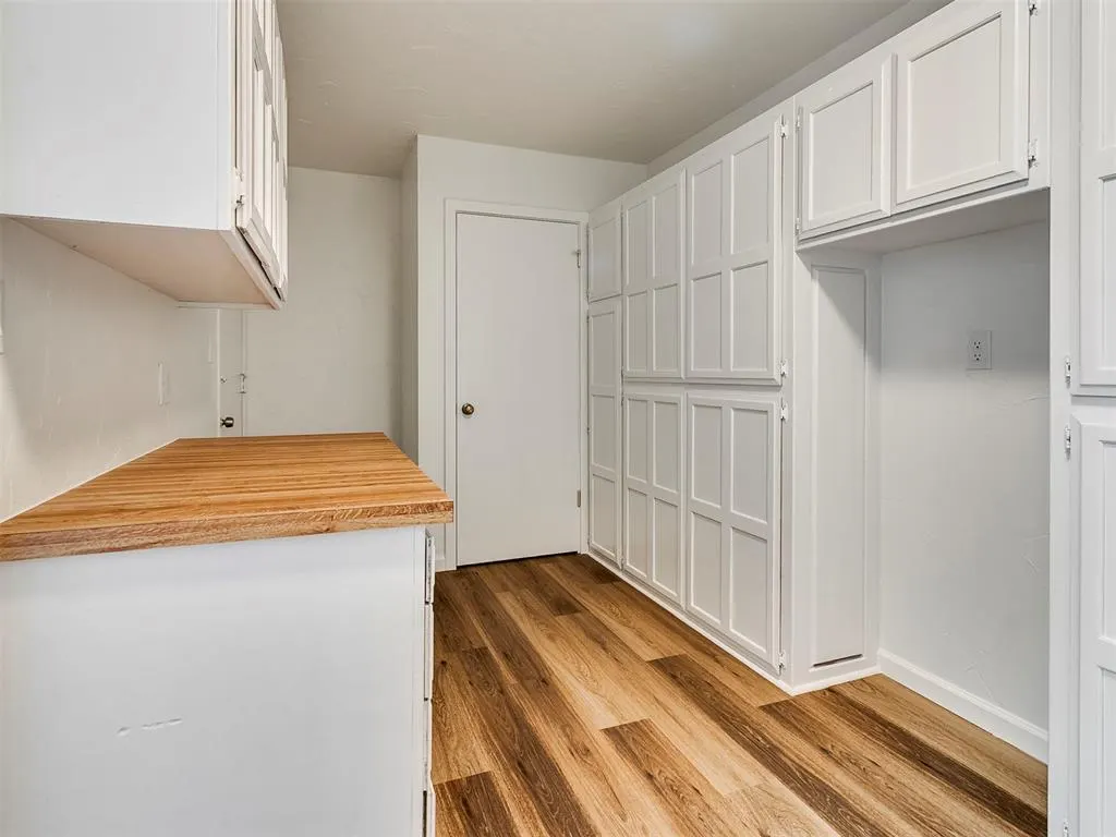 Photo 9 — 409 E Linden Lane, Mustang, OK 73064