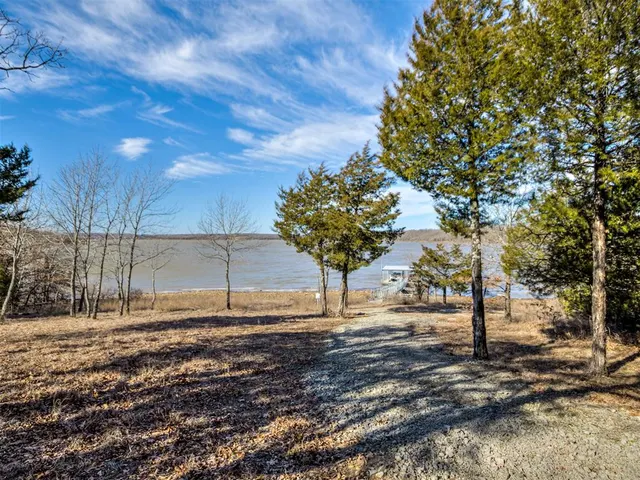 Photo 4 — 1656 McNally Road, Eufaula, OK 74432