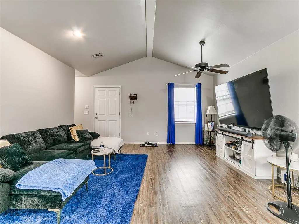 Photo 6 — 1415 NW 98th Street, Oklahoma City, OK 73114