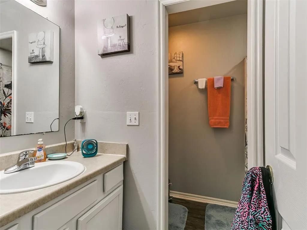 Photo 11 — 1415 NW 98th Street, Oklahoma City, OK 73114