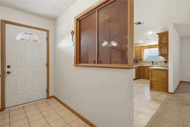 Photo 4 — 612 Moraine Avenue, Midwest City, OK 73130