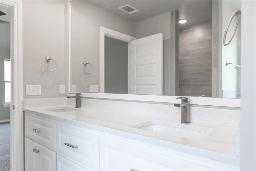 Photo 14 — 8301 Hazelwood Way, Edmond, OK 73034