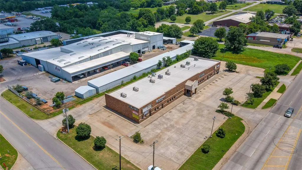 Photo 15 — 2501 NE 23rd Street A, Oklahoma City, OK 73111