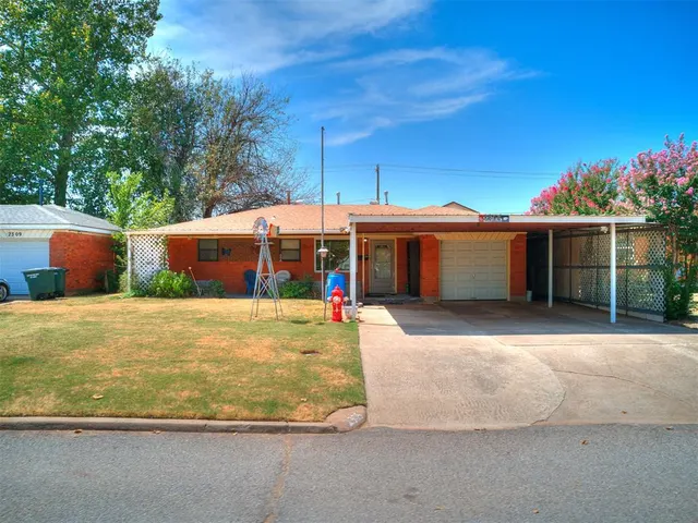 Photo 6 — 2305 Knox Drive, Oklahoma City, OK 73115
