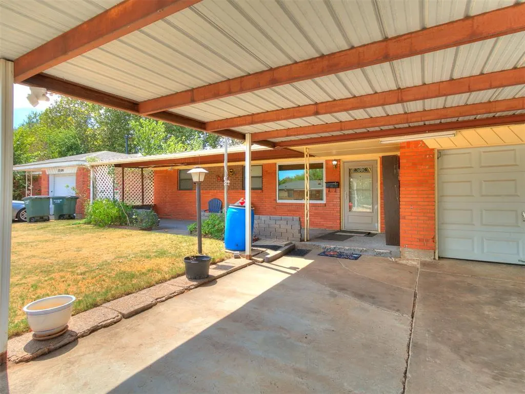 Photo 8 — 2305 Knox Drive, Oklahoma City, OK 73115