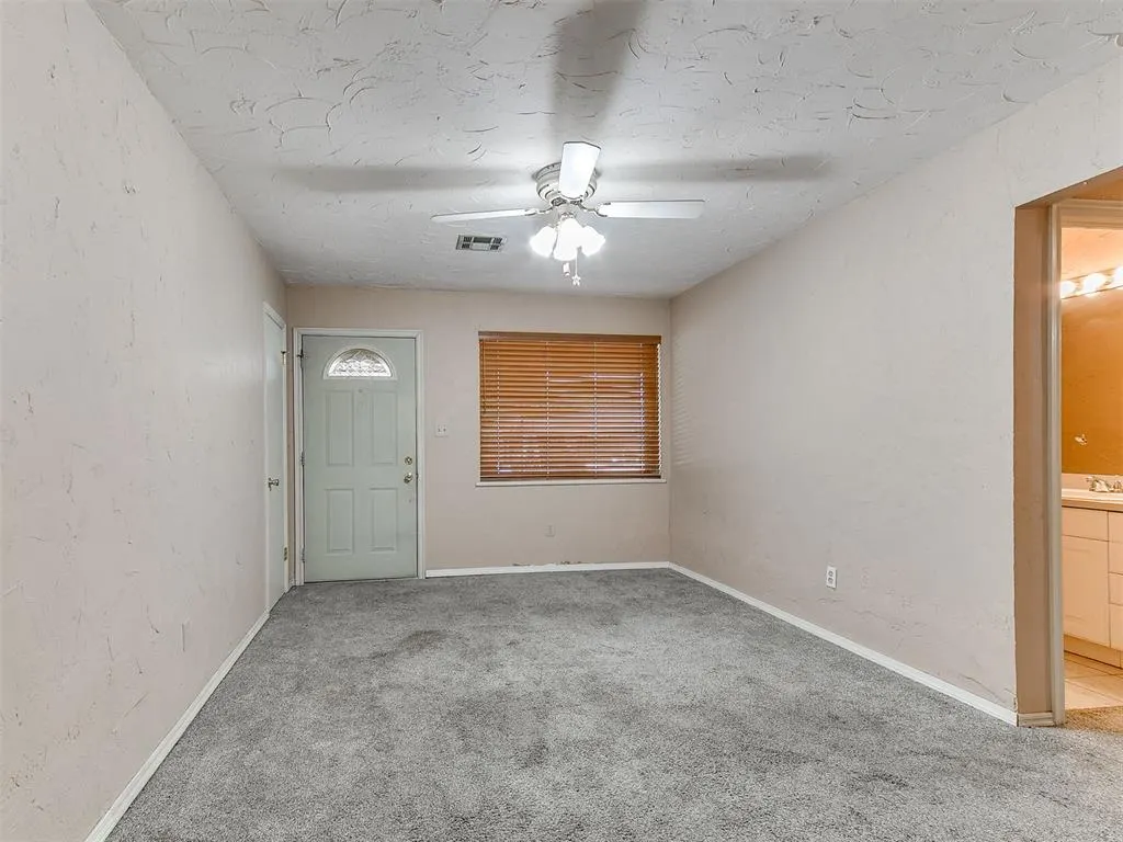 Photo 14 — 2305 Knox Drive, Oklahoma City, OK 73115
