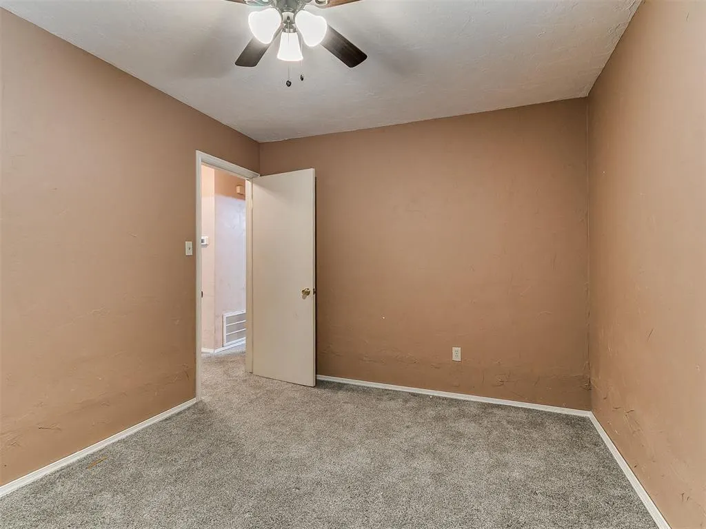Photo 32 — 2305 Knox Drive, Oklahoma City, OK 73115
