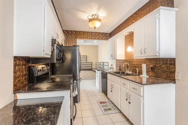 Photo 4 — 7129 NW 16th Street 7129, Bethany, OK 73008