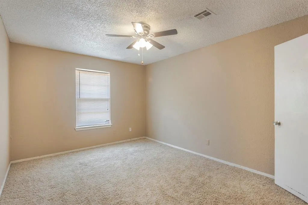 Photo 12 — 7129 NW 16th Street 7129, Bethany, OK 73008