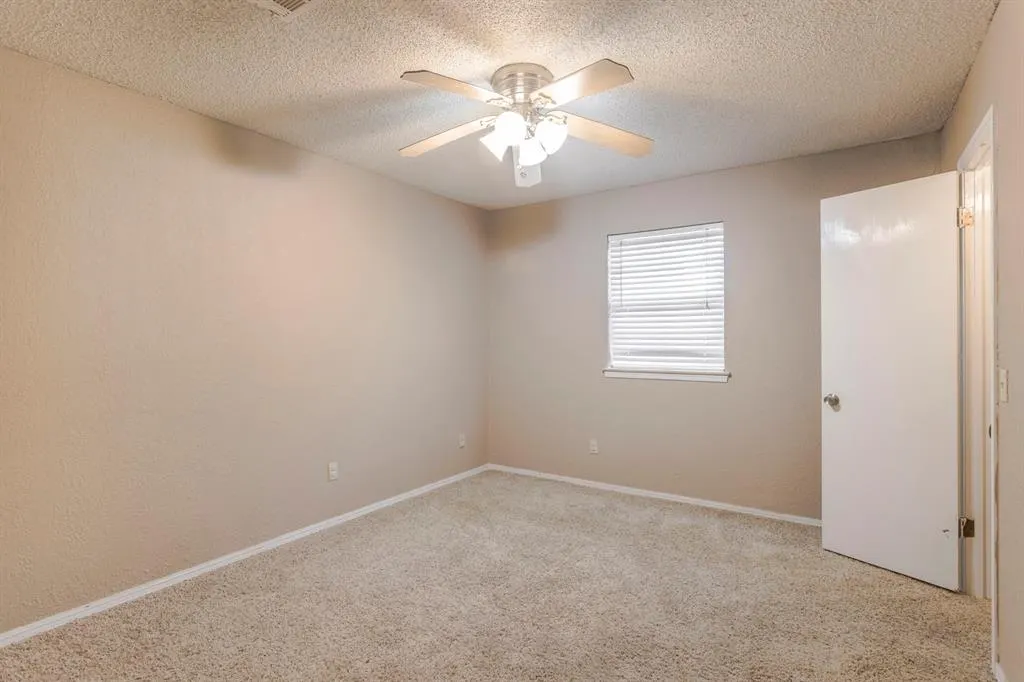Photo 15 — 7129 NW 16th Street 7129, Bethany, OK 73008