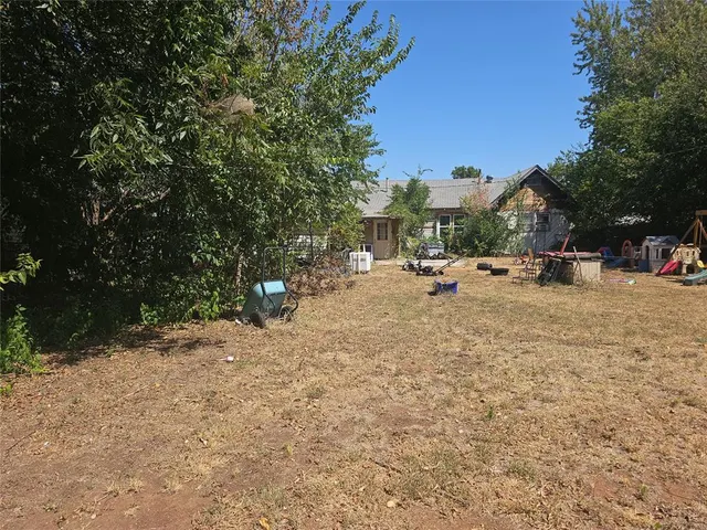 Photo 8 — 408 W Main Street, Edmond, OK 73003