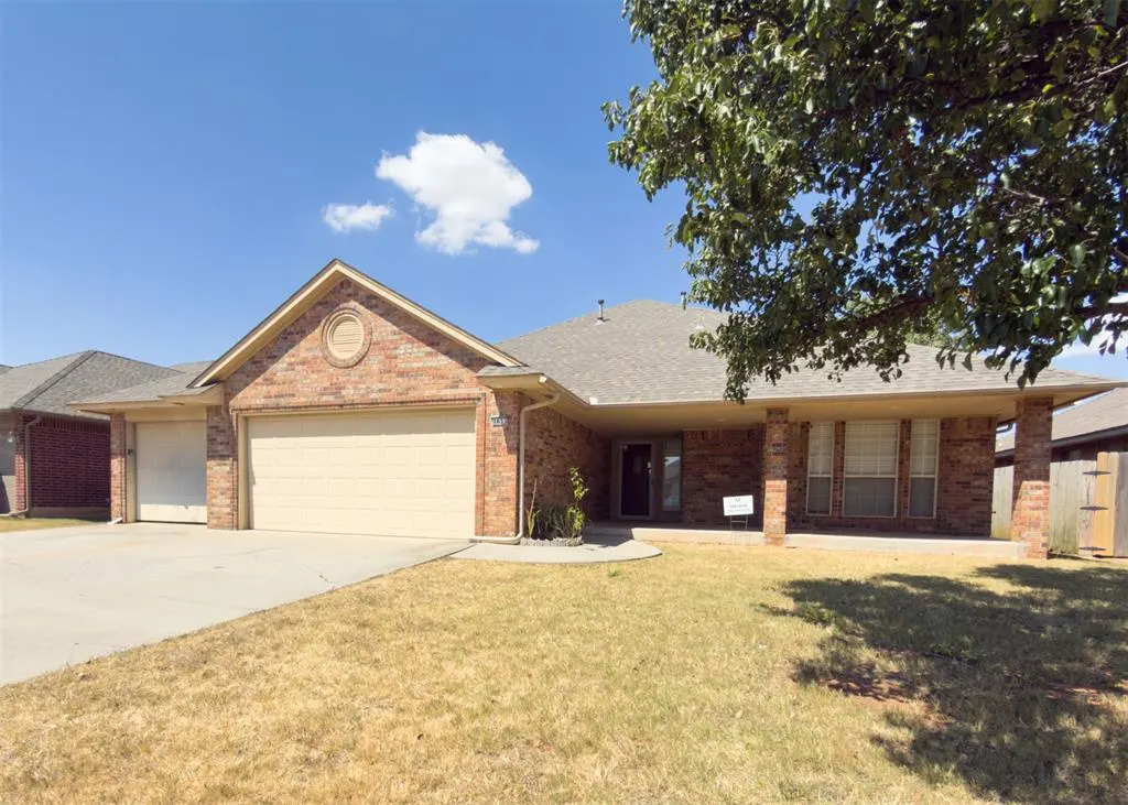 Front exterior — 1633 SW 32nd Street, Moore, OK 73160