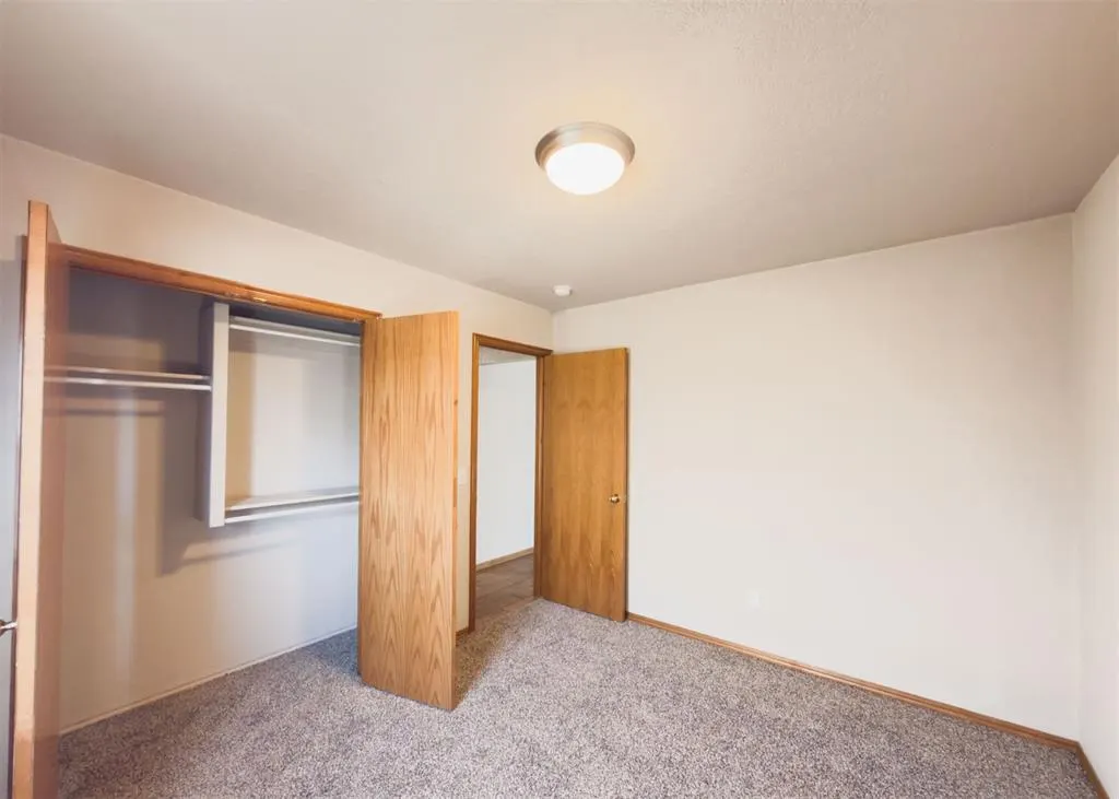 Photo 16 — 1633 SW 32nd Street, Moore, OK 73160