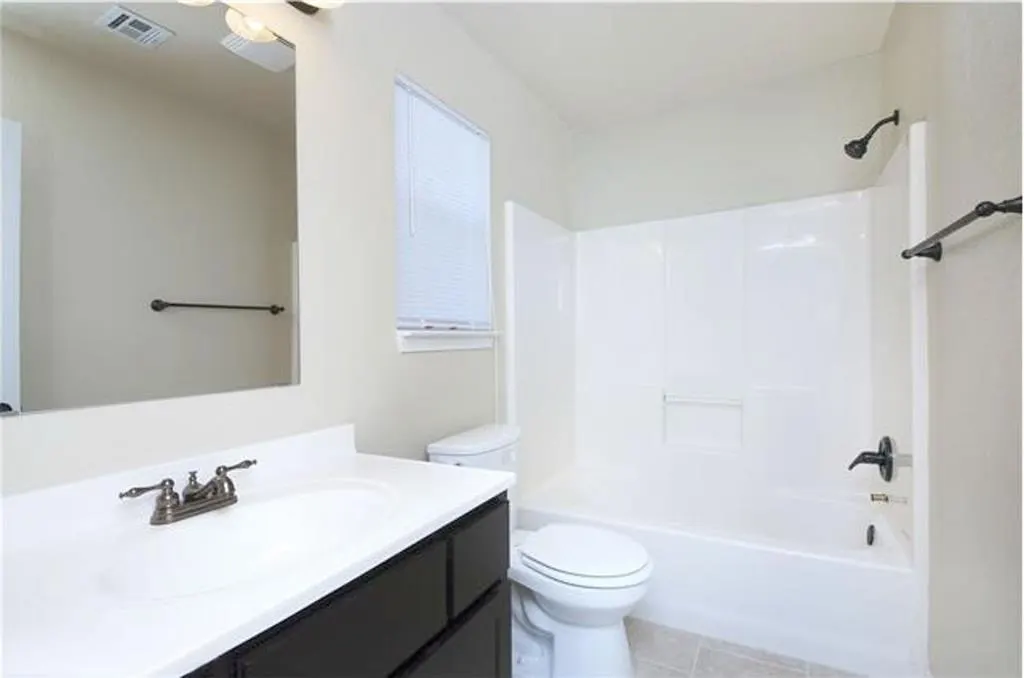 Photo 11 — 136 Rob Lane, Edmond, OK 73003