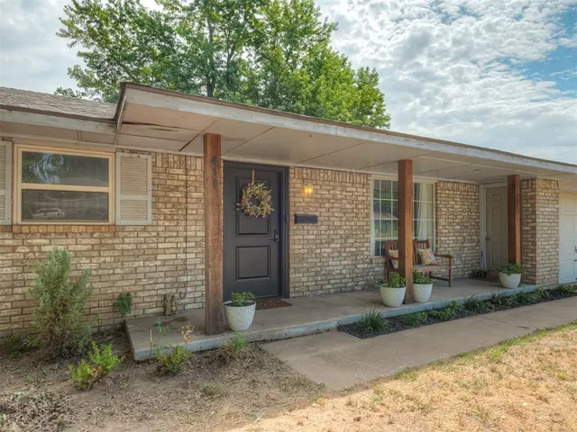 Photo 4 — 410 N Magnolia Street, Crescent, OK 73028