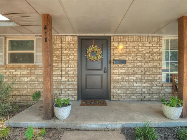 Photo 5 — 410 N Magnolia Street, Crescent, OK 73028