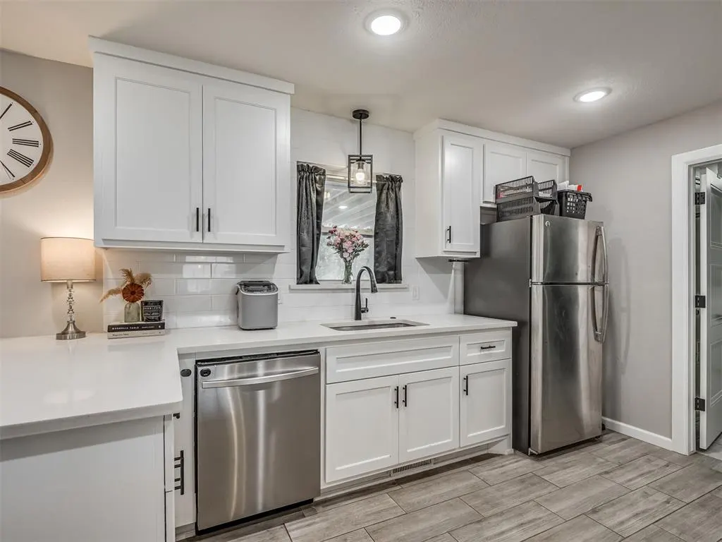 Photo 13 — 410 N Magnolia Street, Crescent, OK 73028