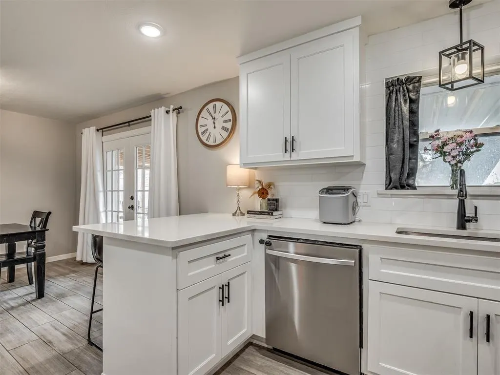 Photo 19 — 410 N Magnolia Street, Crescent, OK 73028