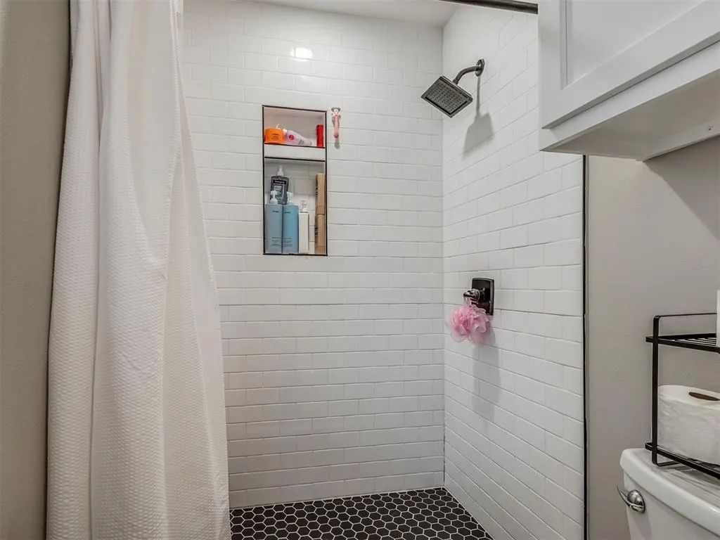 Photo 27 — 410 N Magnolia Street, Crescent, OK 73028