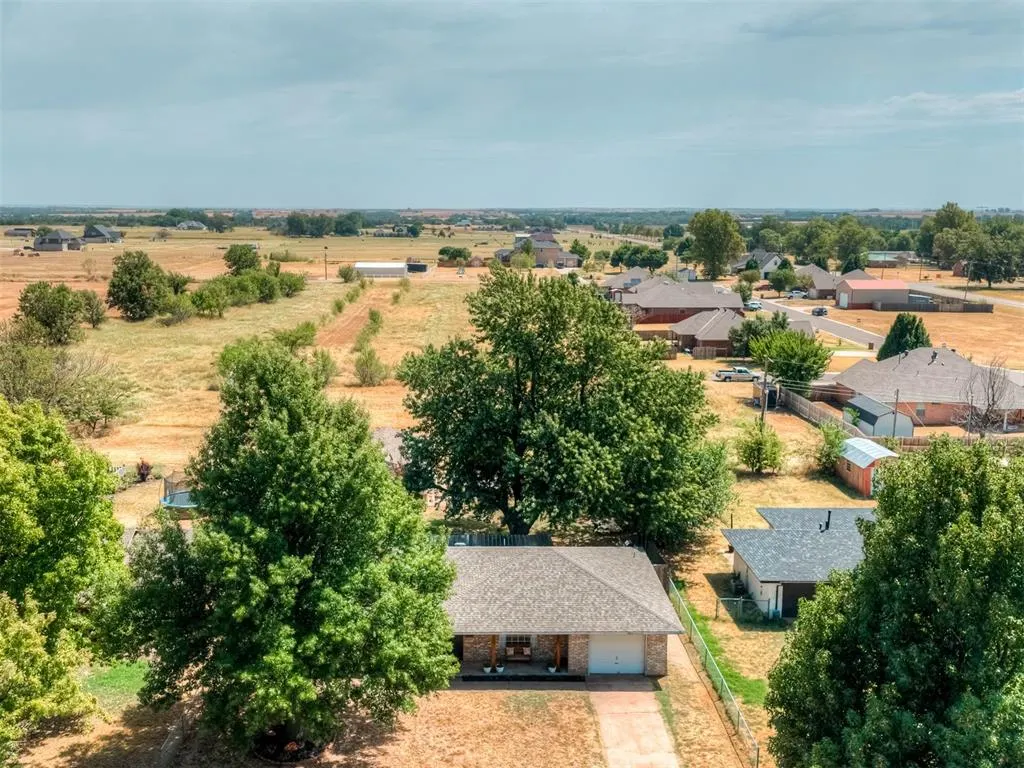 Photo 49 — 410 N Magnolia Street, Crescent, OK 73028